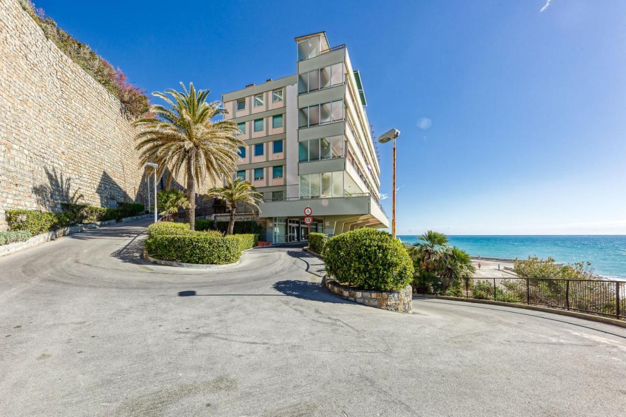 Apartmán Casaviva - Grazioso Bilocale Sul Mare A Ospedaletti Exteriér fotografie